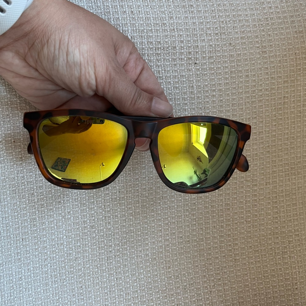 Polarized Steve Madden Sunglasses